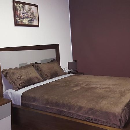 Mimino Apartment Deluxe First Line Batumi Room photo