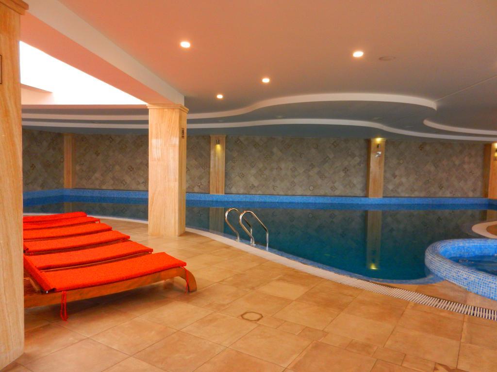 Mimino Apartment Deluxe First Line Batumi Exterior photo